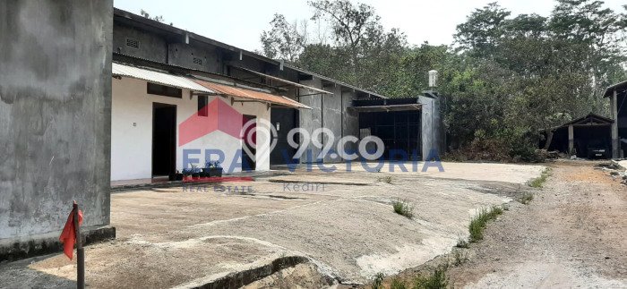 Jual Gudang di Gurah, Luas 923m2m², Area Bisnis Jual Gudang di Gurah, Luas 923m2m², Area Bisnis