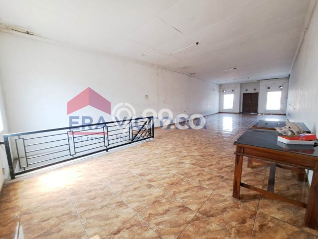 Ruko Disewa di Pakis, Malang, LT 240m2 / LB 340m2 Ruko Disewa di Pakis, Malang, LT 240m2 / LB 340m2