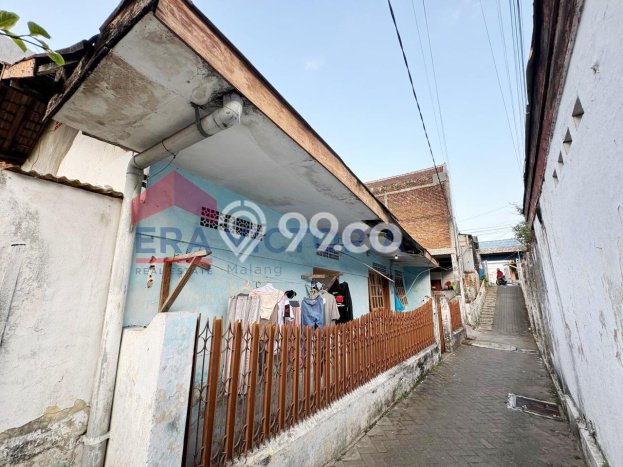 Lokasi strategis! Rumah siap huni disewakan di Klojen LB 200m2 Lokasi strategis! Rumah siap huni disewakan di Klojen LB 200m2