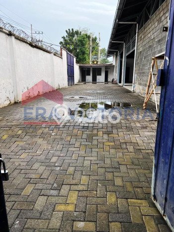 Area Ramai! Gudang Dijual di Blimbing untuk Bisnis Luas Bangunan 330m2 Area Ramai! Gudang Dijual di Blimbing untuk Bisnis Luas Bangunan 330m2