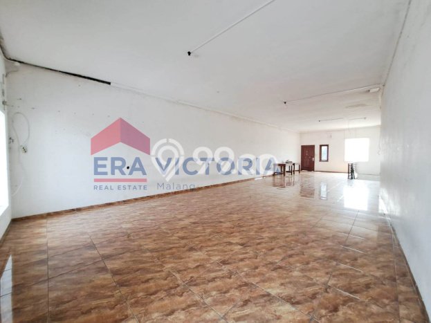 Ruko Disewa di Pakis, Malang, LT 240m2 / LB 340m2 Ruko Disewa di Pakis, Malang, LT 240m2 / LB 340m2