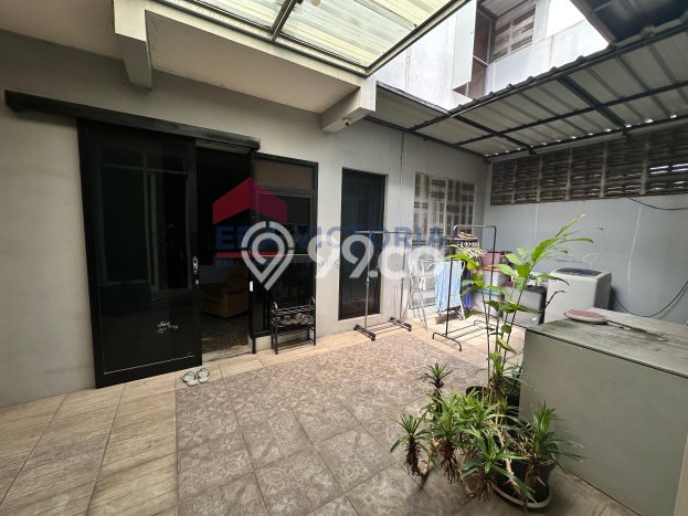 Dijual Rumah 4 Kamar Lokasi Ideal Nyaman dan Strategis di Blimbing Dijual Rumah 4 Kamar Lokasi Ideal Nyaman dan Strategis di Blimbing