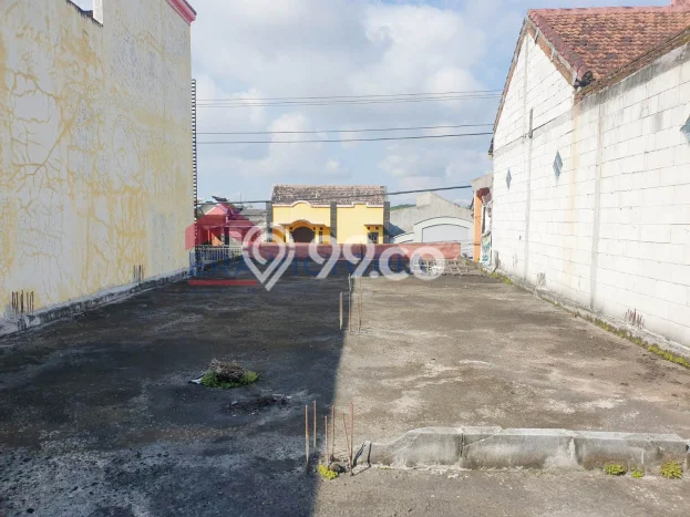 Ruko Dijual di Sukun Malang dengan LB 304m2 Ruko Dijual di Sukun Malang dengan LB 304m2