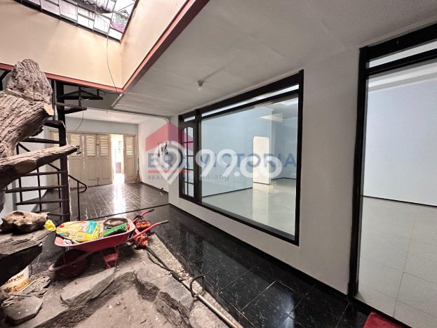 Dijual Rumah 6 Kamar Lokasi Strategis Nyaman dan Strategis di Lowokwaru Dijual Rumah 6 Kamar Lokasi Strategis Nyaman dan Strategis di Lowokwaru
