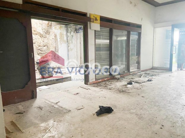 LISTING BARU! Rumah di Blimbing, Ready, 6 KT, Dekat Blimbing, Malang, Malang, LT 1019m2m² Bangunan 1149m2m² LISTING BARU! Rumah di Blimbing, Ready, 6 KT, Dekat Blimbing, Malang, Malang, LT 1019m2m² Bangunan 1149m2m²