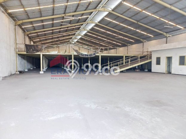 Gudang disewakan lokasi strategis Blimbing Malang 2072m2 Gudang disewakan lokasi strategis Blimbing Malang 2072m2