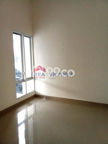 Dijual Rumah 3 Kamar Lokasi Ideal Bagus dan Strategis di Mojoroto Dijual Rumah 3 Kamar Lokasi Ideal Bagus dan Strategis di Mojoroto