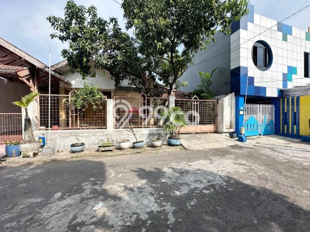 Lokasi strategis! Rumah siap pakai dikontrakkan di Lowokwaru LB 200m2 Lokasi strategis! Rumah siap pakai dikontrakkan di Lowokwaru LB 200m2