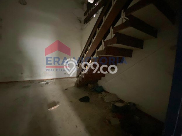 LISTING BARU! Rumah di Blimbing, Ready, 6 KT, Dekat Blimbing, Malang, Malang, LT 1019m2m² Bangunan 1149m2m² LISTING BARU! Rumah di Blimbing, Ready, 6 KT, Dekat Blimbing, Malang, Malang, LT 1019m2m² Bangunan 1149m2m²