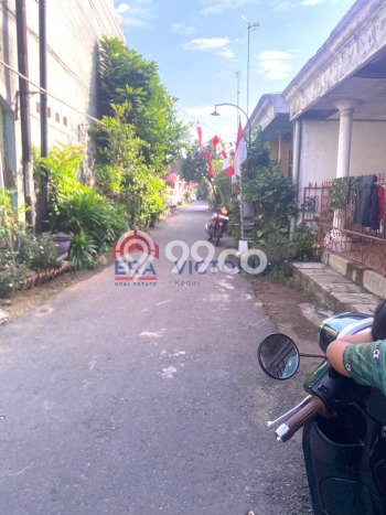 Rumah Minimalis Terbaik Siap Huni di Mojoroto LT 77m2 Rumah Minimalis Terbaik Siap Huni di Mojoroto LT 77m2
