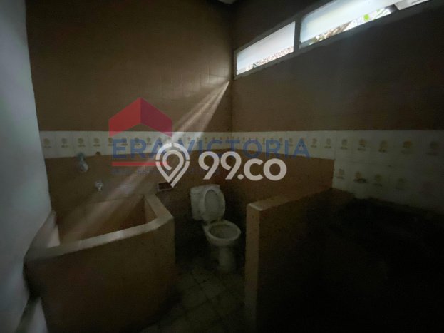 LISTING BARU! Rumah di Blimbing, Ready, 6 KT, Dekat Blimbing, Malang, Malang, LT 1019m2m² Bangunan 1149m2m² LISTING BARU! Rumah di Blimbing, Ready, 6 KT, Dekat Blimbing, Malang, Malang, LT 1019m2m² Bangunan 1149m2m²