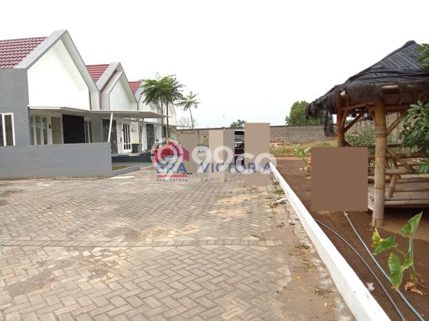Dijual Rumah 3 Kamar Lokasi Ideal Bagus dan Strategis di Mojoroto Dijual Rumah 3 Kamar Lokasi Ideal Bagus dan Strategis di Mojoroto
