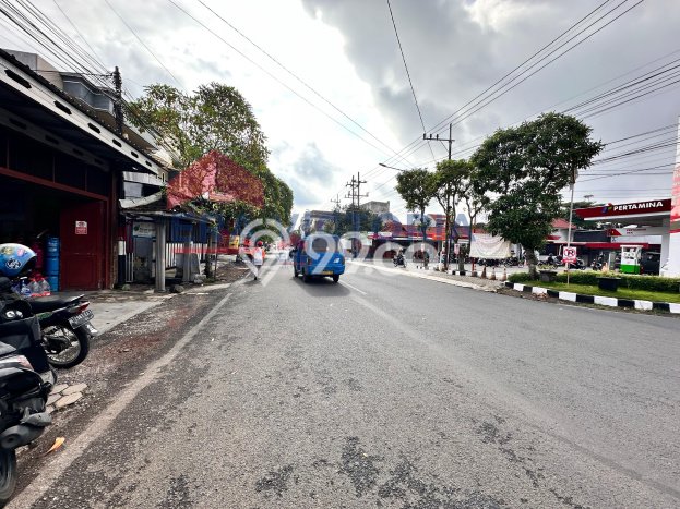 Lokasi Strategis! Dijual Ruko Bisnis di Klojen, Malang Kondisi Bagus Lokasi Strategis! Dijual Ruko Bisnis di Klojen, Malang Kondisi Bagus
