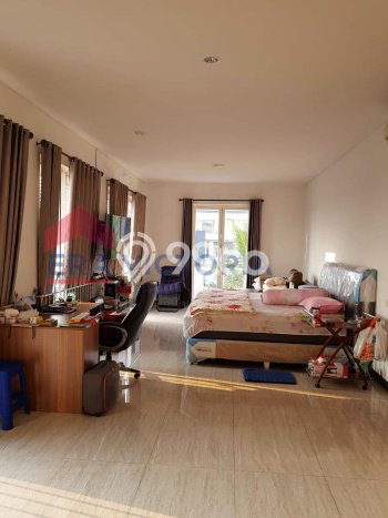 Lokasi strategis! Rumah siap pakai disewakan di Blimbing LB 372m2 Lokasi strategis! Rumah siap pakai disewakan di Blimbing LB 372m2