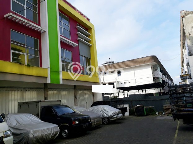 Ruko Dijual di Malang LT 53m2 & LB 84m2 Lokasi Terbaik! Ruko Dijual di Malang LT 53m2 & LB 84m2 Lokasi Terbaik!