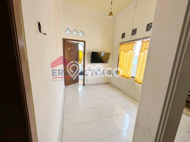 For Sale Rumah 5 Kamar Lokasi Strategis Bagus dan Strategis di Batu For Sale Rumah 5 Kamar Lokasi Strategis Bagus dan Strategis di Batu