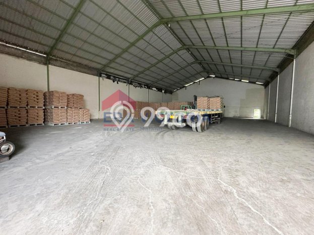 LOKASI STRATEGIS! Gudang Kawasan Pakisaji, Luas 800m2m², Kawasan Berkembang, Ready Bisnis LOKASI STRATEGIS! Gudang Kawasan Pakisaji, Luas 800m2m², Kawasan Berkembang, Ready Bisnis