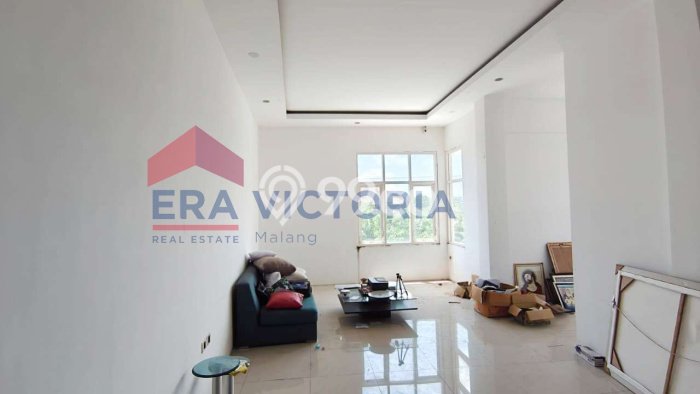 Best Deal Hunian Mewah Ideal dan Luas di Pakis, Malang Best Deal Hunian Mewah Ideal dan Luas di Pakis, Malang