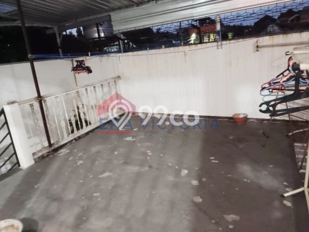 Disewakan! Rumah 7 Kamar Tidur &
2 Kamar Mandi di Tidar, Malang Disewakan! Rumah 7 Kamar Tidur &
2 Kamar Mandi di Tidar, Malang