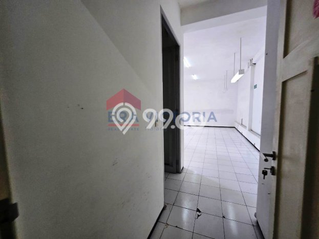 Area Strategis! Disewakan Komersial Lokasi Klojen, Malang Cocok untuk Bisnis Area Strategis! Disewakan Komersial Lokasi Klojen, Malang Cocok untuk Bisnis