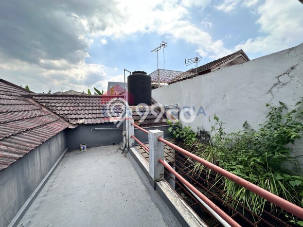 Dijual Rumah 6 Kamar Lokasi Strategis Nyaman dan Strategis di Lowokwaru Dijual Rumah 6 Kamar Lokasi Strategis Nyaman dan Strategis di Lowokwaru
