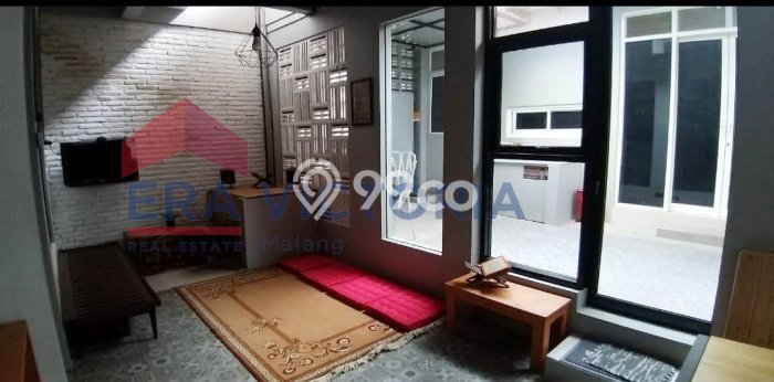 Dijual Rumah 4 Kamar Lokasi Ideal Nyaman dan Strategis di Blimbing Dijual Rumah 4 Kamar Lokasi Ideal Nyaman dan Strategis di Blimbing