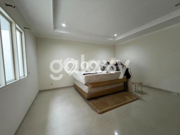 Rumah Sewa Surabaya LT 240m2 LB 350m2 Kawasan Kalisari Rumah Sewa Surabaya LT 240m2 LB 350m2 Kawasan Kalisari