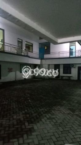 Gudang Area Niaga di Margomulyo, Luas 3000m2m², Siap Usaha Gudang Area Niaga di Margomulyo, Luas 3000m2m², Siap Usaha
