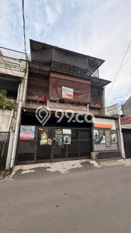 Rumah Luas Asri 5 KT Siap Huni di Kopo Bandung Rumah Luas Asri 5 KT Siap Huni di Kopo Bandung