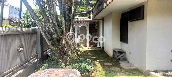 Hunian Cantik Modern Lb 200m2 di Arcamanik, Bandung Hunian Cantik Modern Lb 200m2 di Arcamanik, Bandung