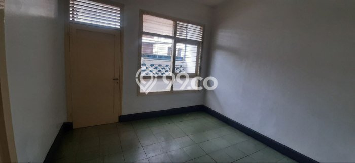 Ruko untuk Disewa di Pusat Bandung Luas Bangunan 250m2 Ruko untuk Disewa di Pusat Bandung Luas Bangunan 250m2