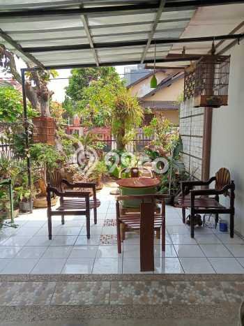 Rumah Elit Modern Tanpa Renovasi di Buah Batu Bandung Rumah Elit Modern Tanpa Renovasi di Buah Batu Bandung