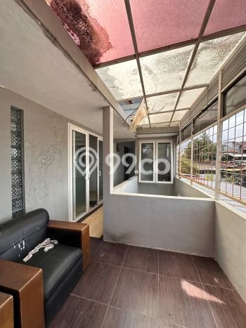 Unit Ruko Dijual di Bandung LT 210m2 & LB 350m2 Unit Ruko Dijual di Bandung LT 210m2 & LB 350m2