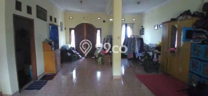 Rumah Modern 8 Kamar LT 223m2 di Bandung Timur Rumah Modern 8 Kamar LT 223m2 di Bandung Timur