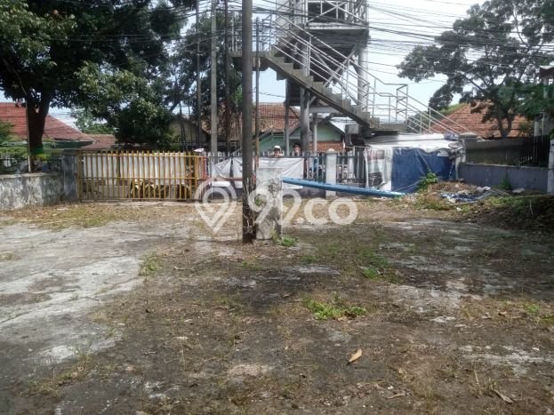 Ready to Use! Luxury House LT 427m2 Desain Modern di Bandung Kota Ready to Use! Luxury House LT 427m2 Desain Modern di Bandung Kota