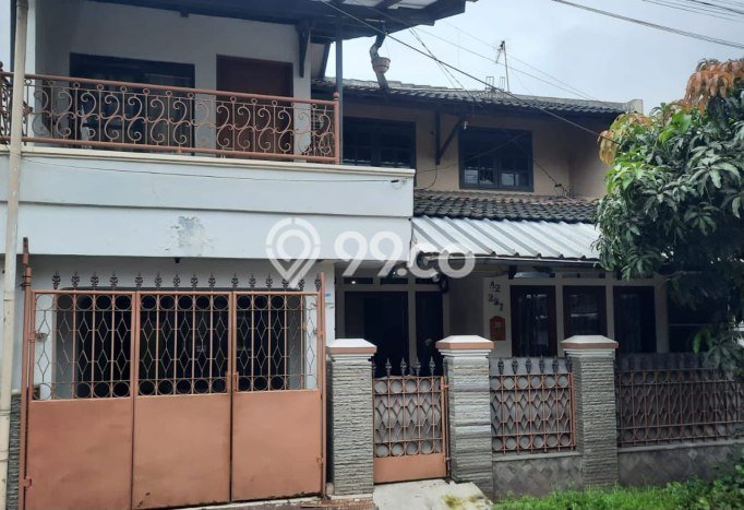 For Sale Rumah 5 Kamar Lokasi Strategis Bagus dan Strategis di Margahayu For Sale Rumah 5 Kamar Lokasi Strategis Bagus dan Strategis di Margahayu