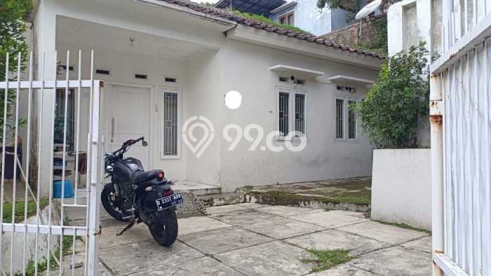 Jual Rumah Strategis Bagus Punya 4 KT di Coblong Bandung SHM Jual Rumah Strategis Bagus Punya 4 KT di Coblong Bandung SHM