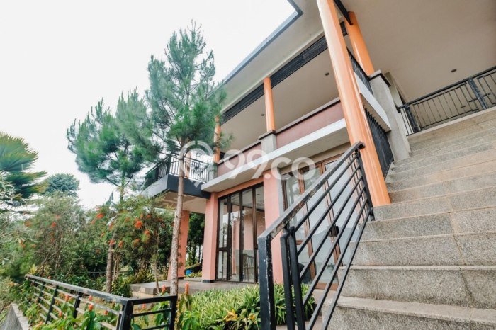 HOT DEAL! Vila Kawasan , Luas 2222m2m², Lokasi Strategis HOT DEAL! Vila Kawasan , Luas 2222m2m², Lokasi Strategis