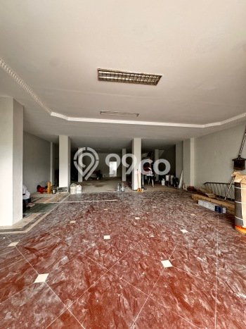 Unit Komersial Disewakan di Jakarta Utara Area Strategis Harga Kompetitif Unit Komersial Disewakan di Jakarta Utara Area Strategis Harga Kompetitif