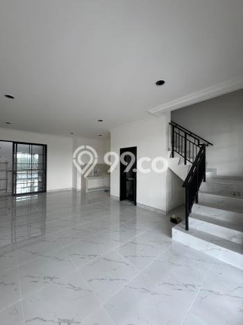 Dijual Rumah Luas Megah Dengan View Eksklusif di Pantai Indah Kapuk 2, Jakarta Utara Dijual Rumah Luas Megah Dengan View Eksklusif di Pantai Indah Kapuk 2, Jakarta Utara