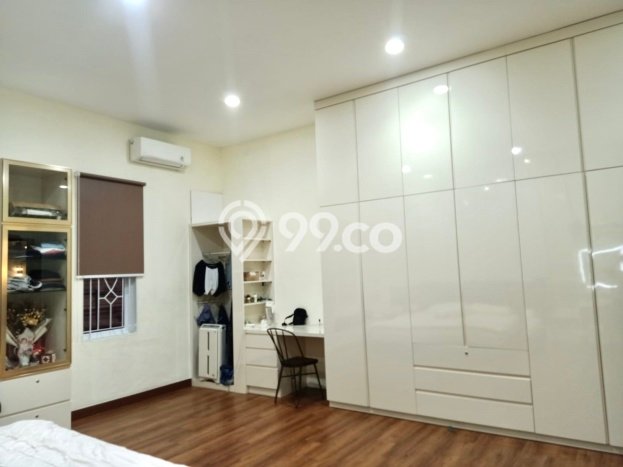 Dijual Rumah Mewah Megah Dengan View Eksklusif di Pluit, Jakarta Utara Dijual Rumah Mewah Megah Dengan View Eksklusif di Pluit, Jakarta Utara