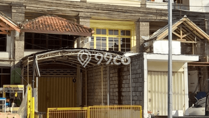 Ruko Dijual di Kuta LT 94m2, LB 193m2 untuk Investasi Ruko Dijual di Kuta LT 94m2, LB 193m2 untuk Investasi