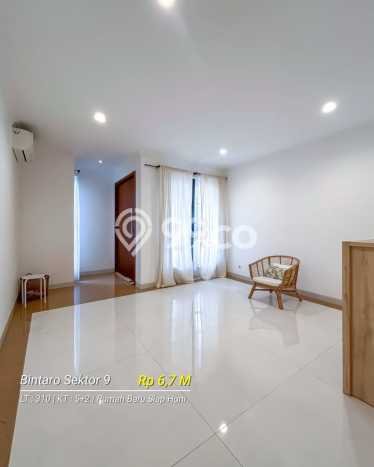 Hunian Elit LB 380m2 Siap Pakai Desain Elegan di Bintaro, Tangerang Selatan Hunian Elit LB 380m2 Siap Pakai Desain Elegan di Bintaro, Tangerang Selatan