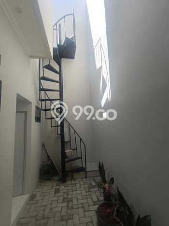 Rumah Modern Minimalis 4 Kamar Siap Huni di Cinere Rumah Modern Minimalis 4 Kamar Siap Huni di Cinere