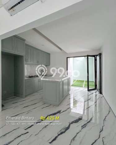 Rumah Mewah LB 162m2 Siap Pakai Desain Elegan di Bintaro, Tangerang Selatan Rumah Mewah LB 162m2 Siap Pakai Desain Elegan di Bintaro, Tangerang Selatan