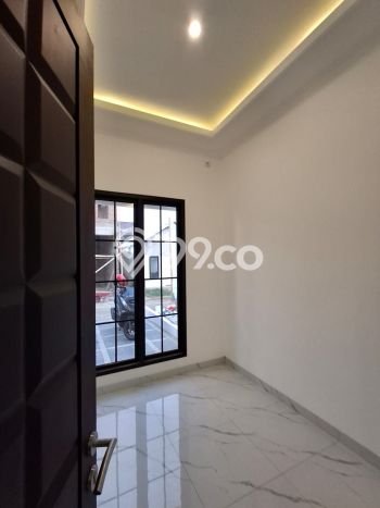 Jual Rumah Eksklusif 3 KT di Lenteng Agung, Jakarta Selatan Jual Rumah Eksklusif 3 KT di Lenteng Agung, Jakarta Selatan