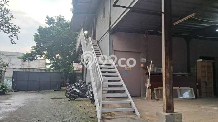 Untuk Dijual! Komersial di Ciater Tangerang LT 1987m2 / LB 950m2 Kawasan Strategis Untuk Dijual! Komersial di Ciater Tangerang LT 1987m2 / LB 950m2 Kawasan Strategis