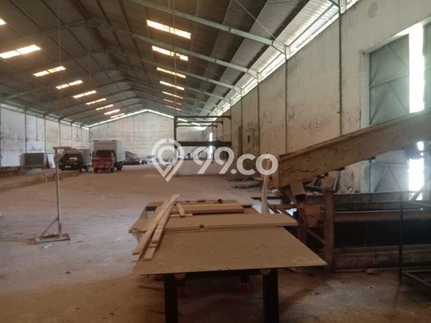 FOR SALE! Pabrik di Gempol Pasuruan, LT 7890m2, LB 1600m2 FOR SALE! Pabrik di Gempol Pasuruan, LT 7890m2, LB 1600m2