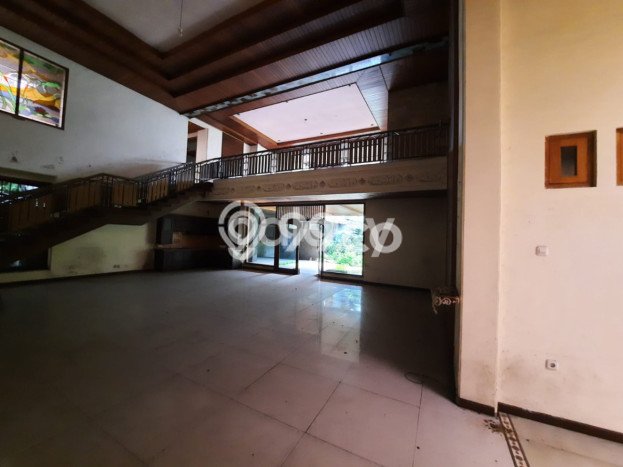 Rumah Eksklusif Dijual LT 997m2 di Lowokwaru, Malang Rumah Eksklusif Dijual LT 997m2 di Lowokwaru, Malang