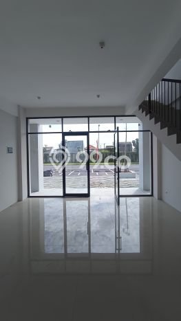 Disewakan Ruko di Taman Sidoarjo LT 80m2, LB 70m2 Disewakan Ruko di Taman Sidoarjo LT 80m2, LB 70m2